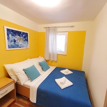 Apartments Petra I Karlo Туран Стая снимка