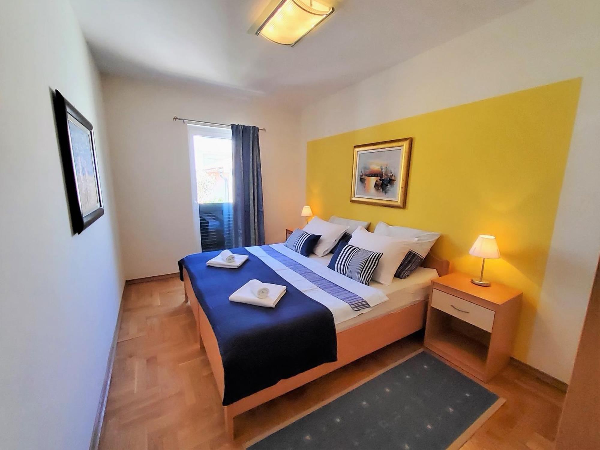 Apartments Petra I Karlo Туран Стая снимка