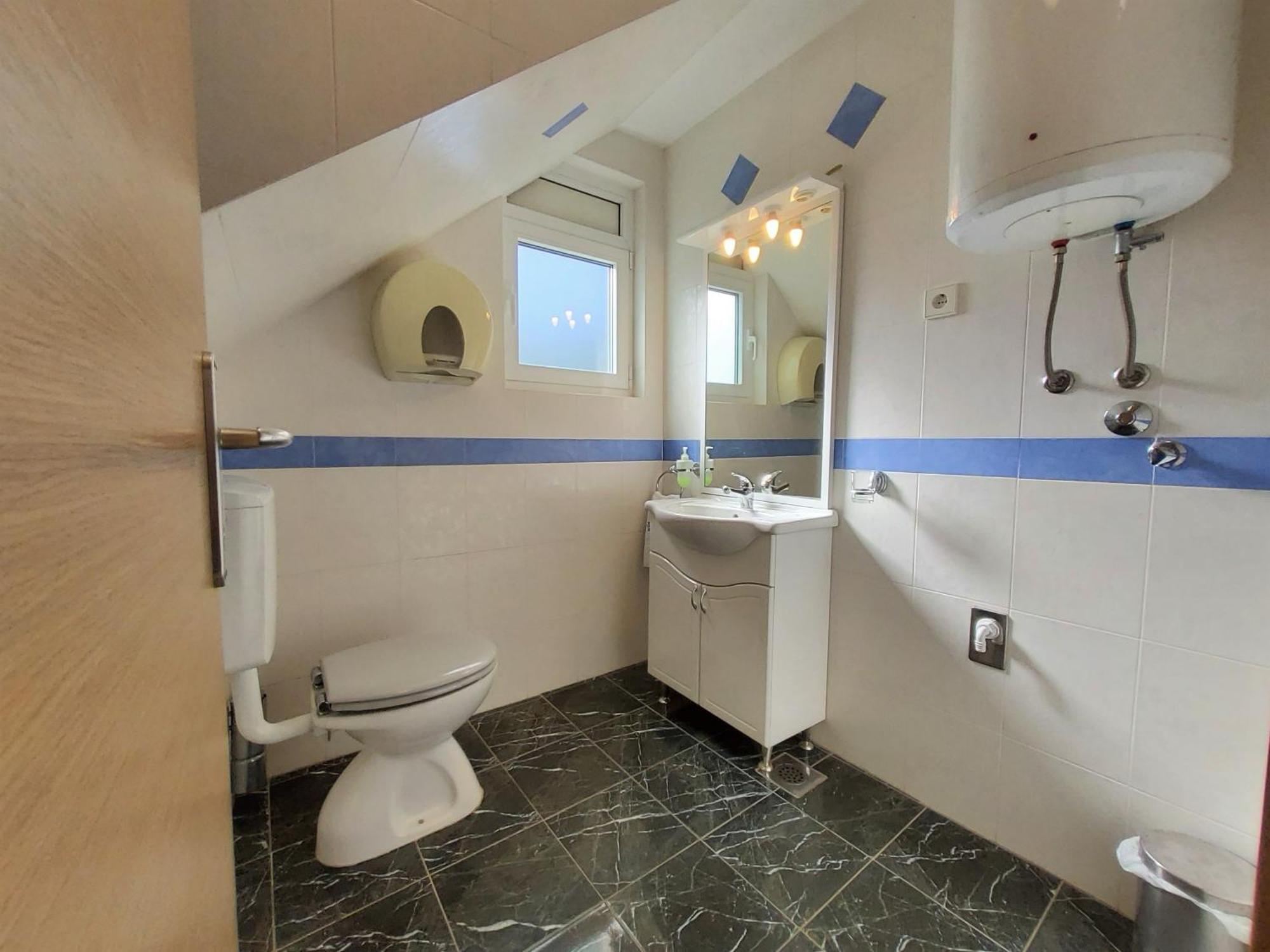 Apartments Petra I Karlo Туран Стая снимка